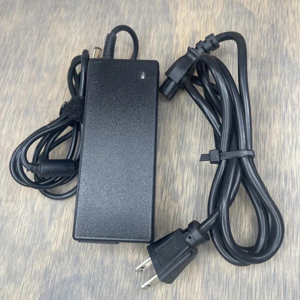 SUPERER 90W AC Adapter SPD195462 for Dell Laptops 100-240V 1.8A 50-60Hz